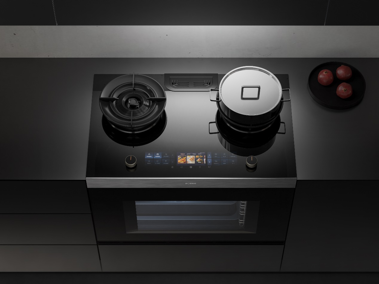 圖片包含 室內(nèi), 照片, 黑暗, 掛
描述已自動(dòng)生成